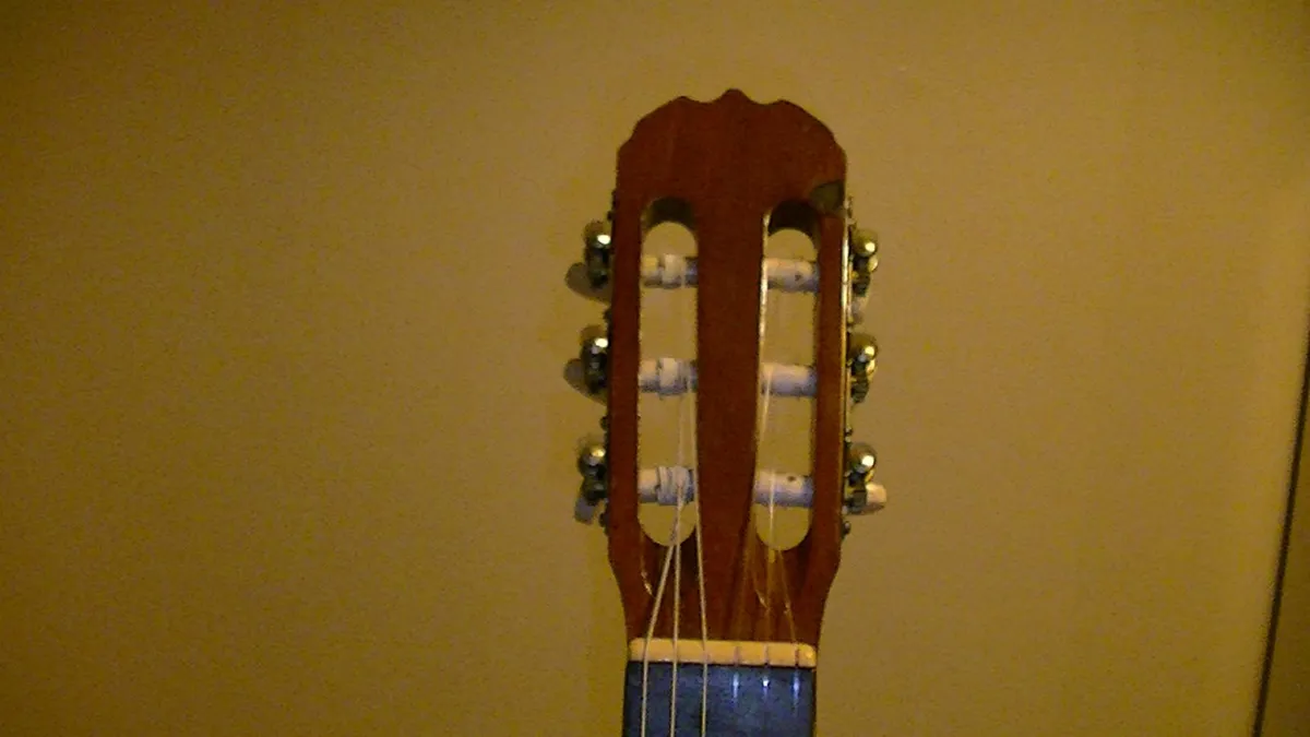 HOHNER Classical Guitar - Image 4