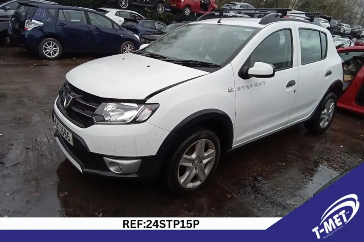 2014 DACIA SANDERO STEPWAY BREAKING FOR PARTS - Image 1