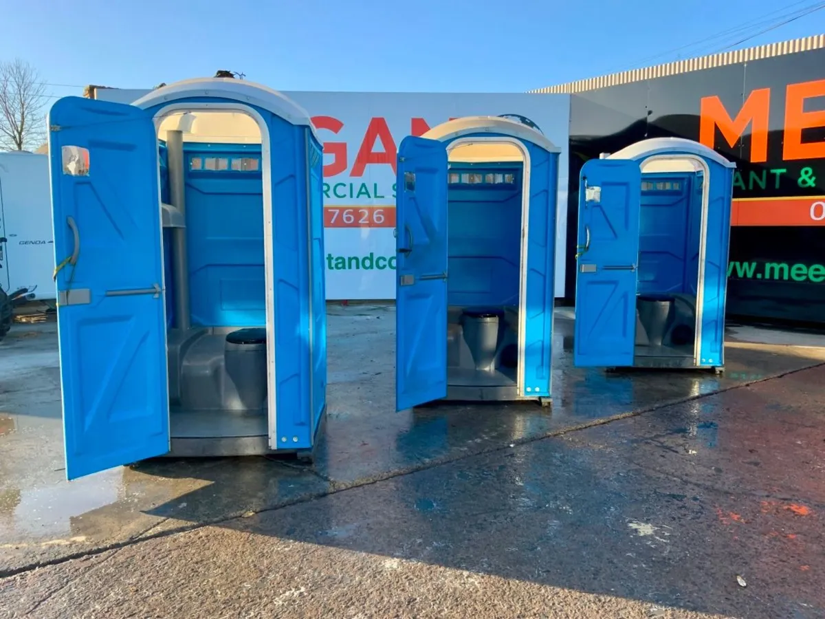 PORTABLE LOO / BUILDING SITE TOILETS......2146. - Image 3
