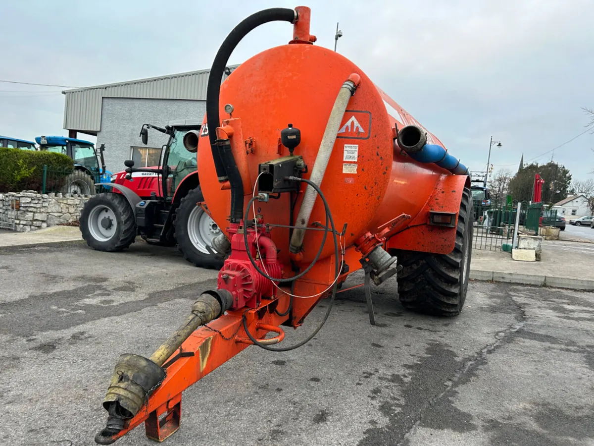 Abbey 2500 Premium Plus Slurry Tank - Image 3