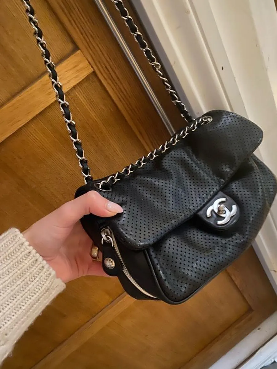 Chanel handbags outlet sale