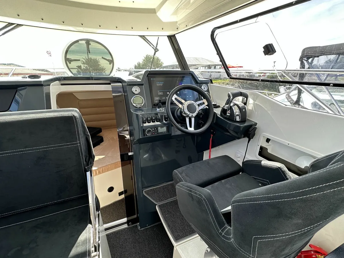 2023 Parker 920 Explorer Max - Image 3