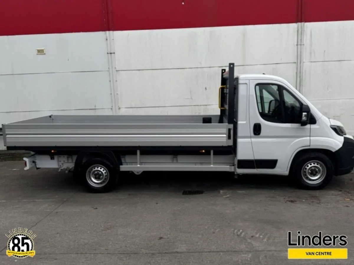 Opel Movano 14ft Dropside 2025 5 Year Warranty - Image 3