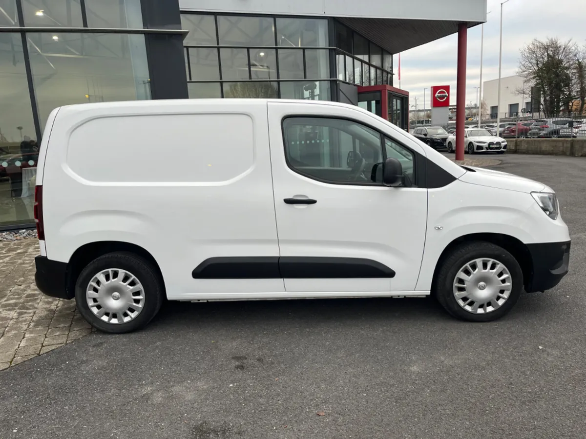 Opel Combo 6 Speed 100BHP 1.5L Diesel *New DOE* - Image 4