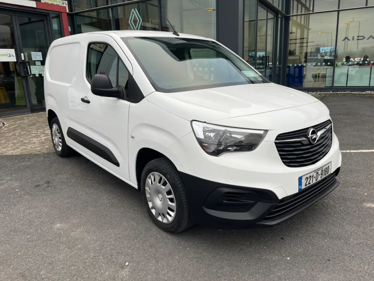 Opel Combo 6 Speed 100BHP 1.5L Diesel - Image 3