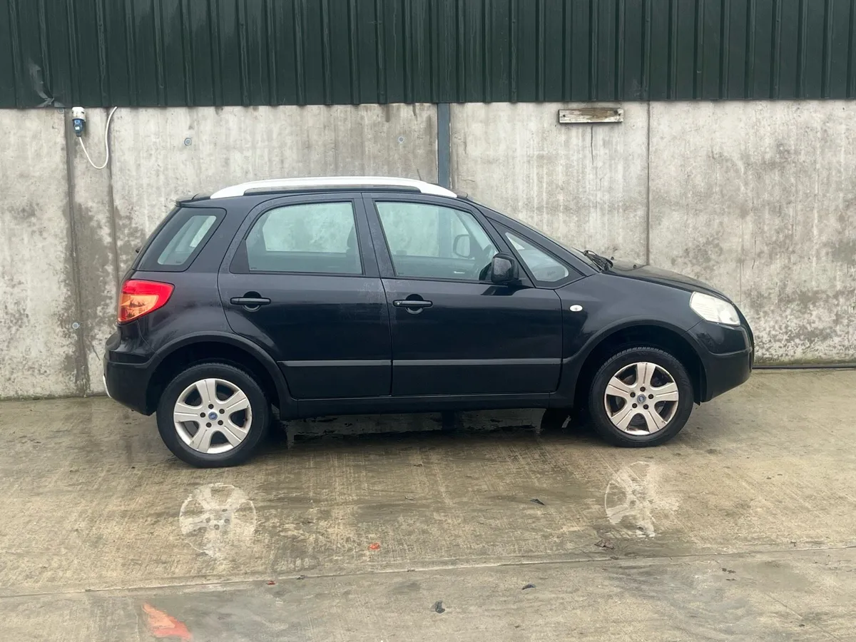 2007 Fiat Sedici for parts - Image 2