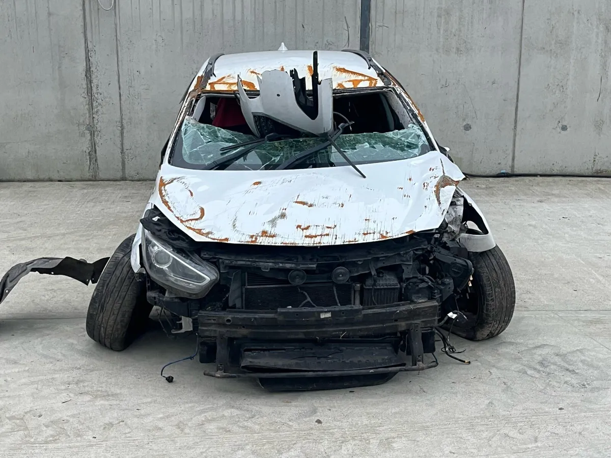 2016 Hyundai I40 for parts - Image 3