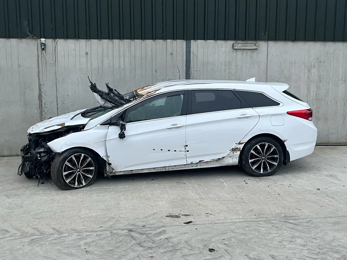 2016 Hyundai I40 for parts - Image 4
