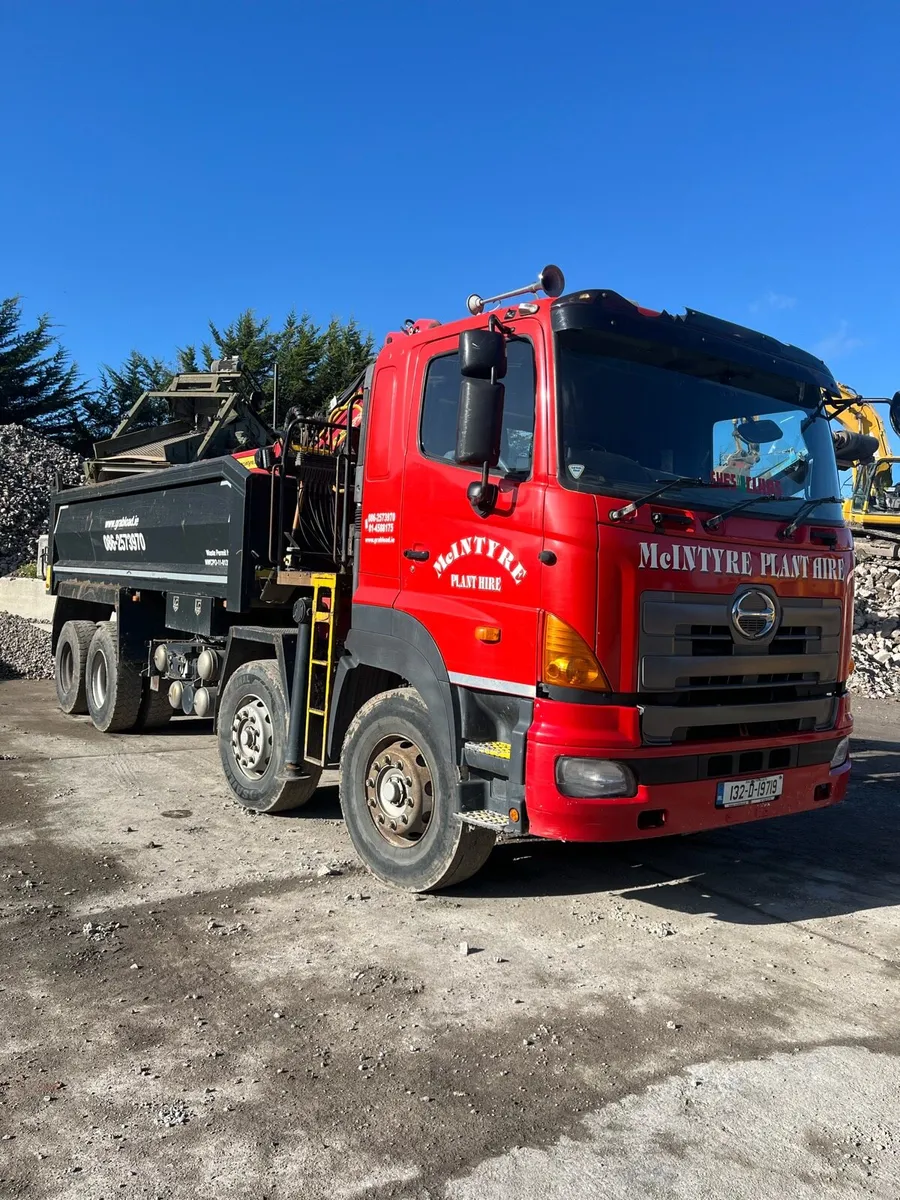 Hino 700 Grab Tipper - Image 1