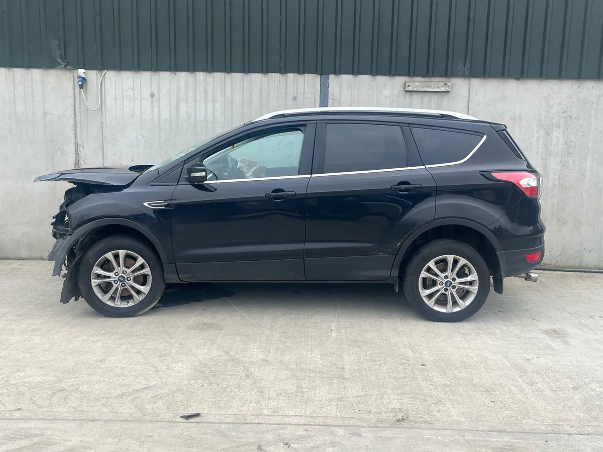 2017 Ford kuga for parts - Image 2