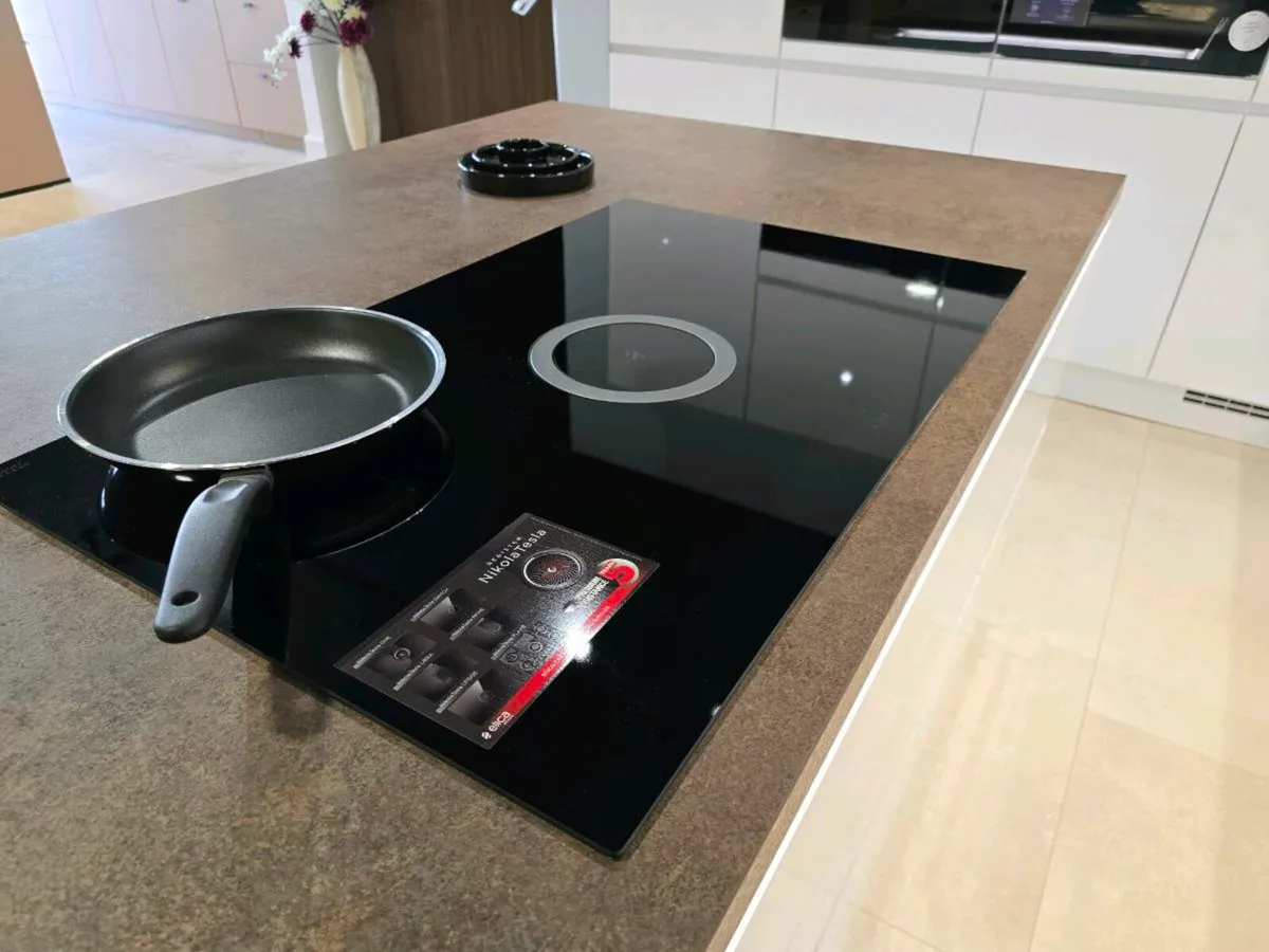 Elica Switch Downdraft Hob - Image 2