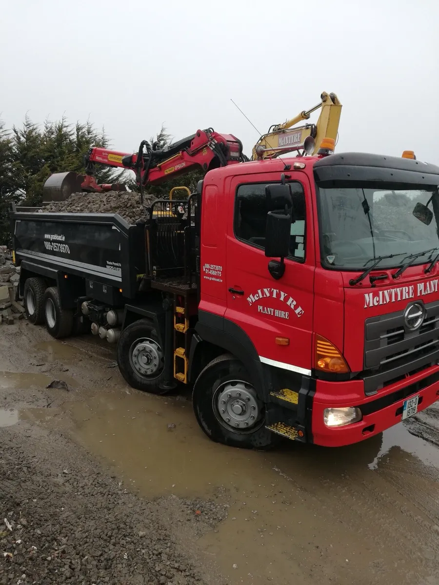 Hino 700 Grab Tipper - Image 3