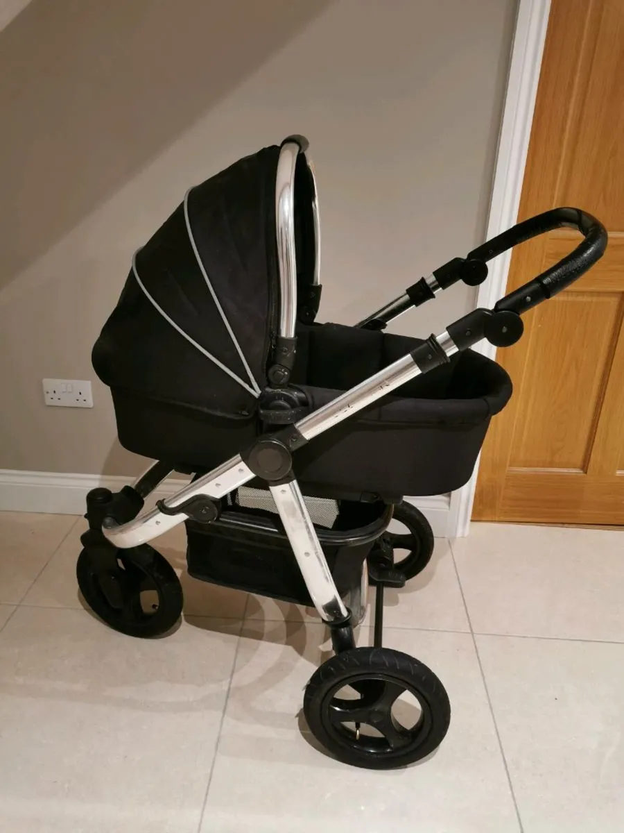 Uberchild 3 in 1 travel system new arrivals