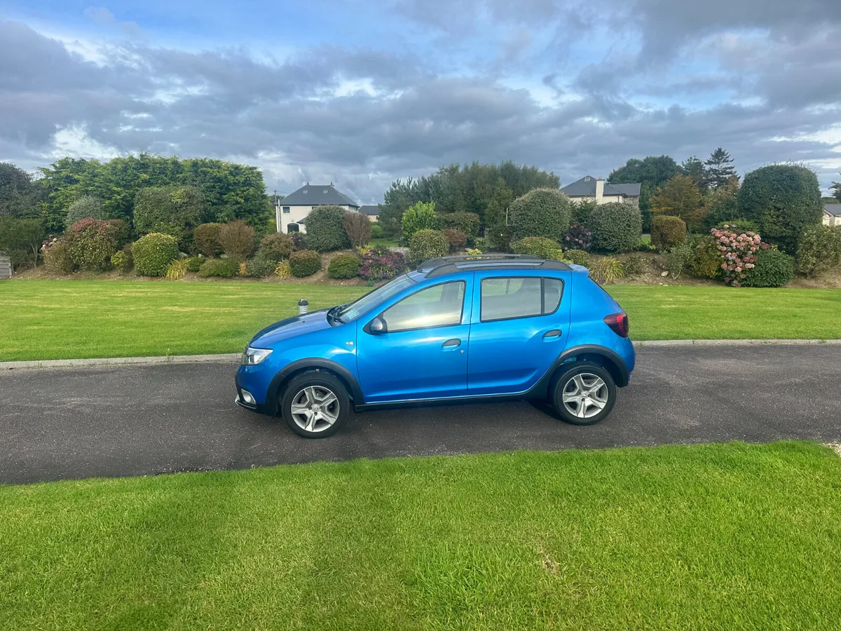 Dacia Sandero Stepway 1.5 DCI - Image 2