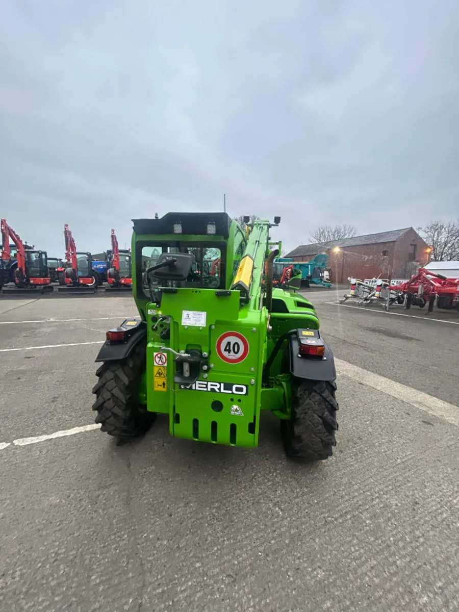 2022 Merlo P27.6 - Image 2