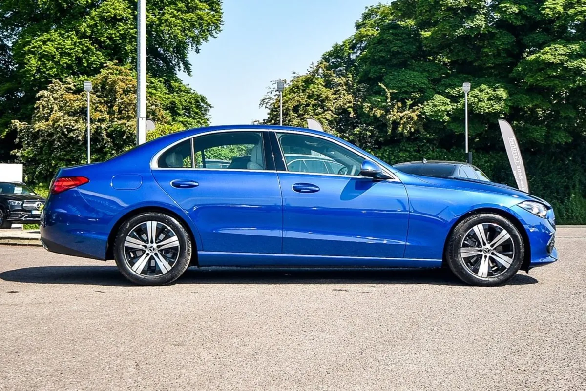 Mercedes-Benz C-Class New Model C200d - Image 3