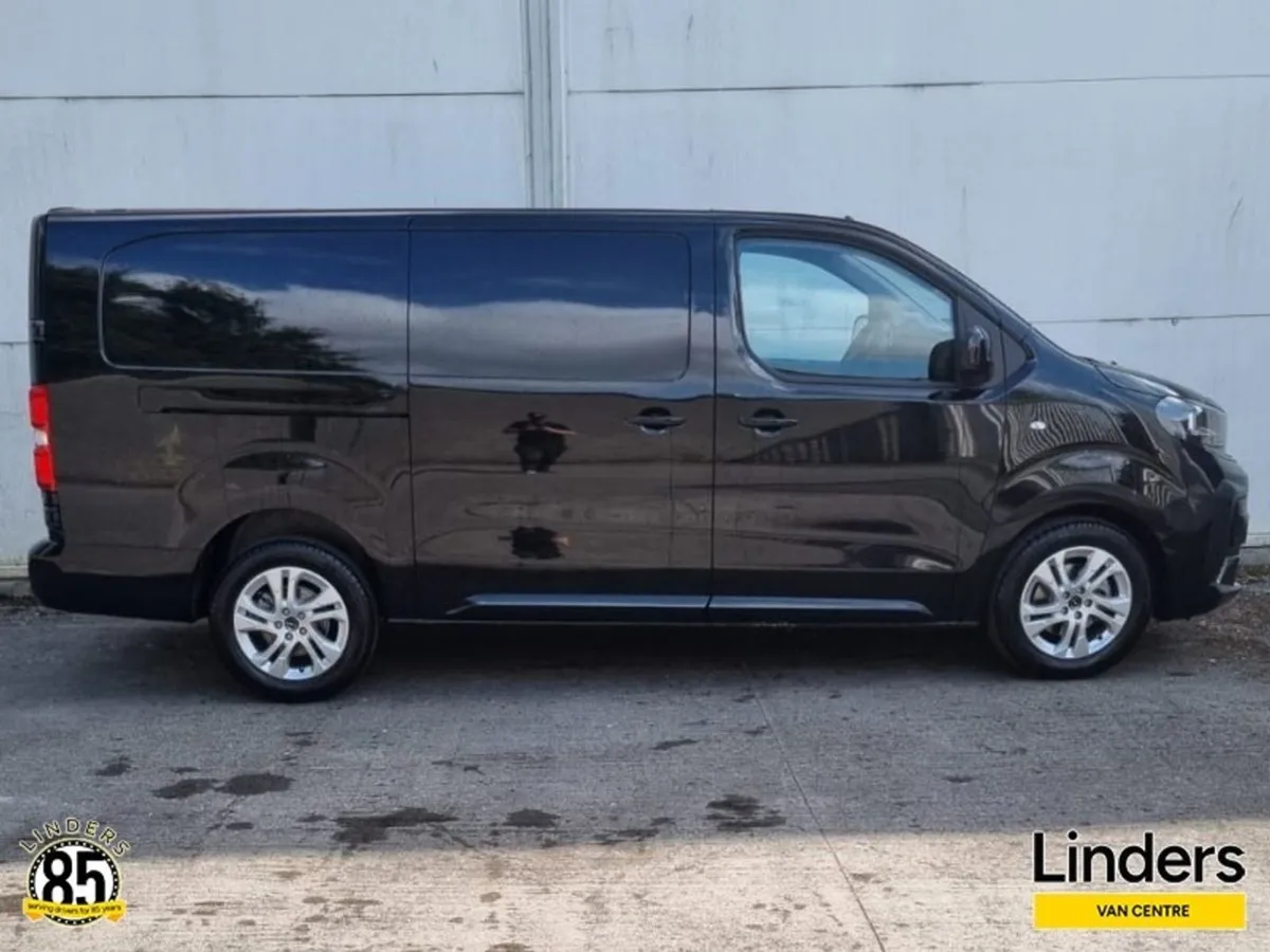 Opel Vivaro LWB Sportive 120BHP 251 PRE REG - Image 3