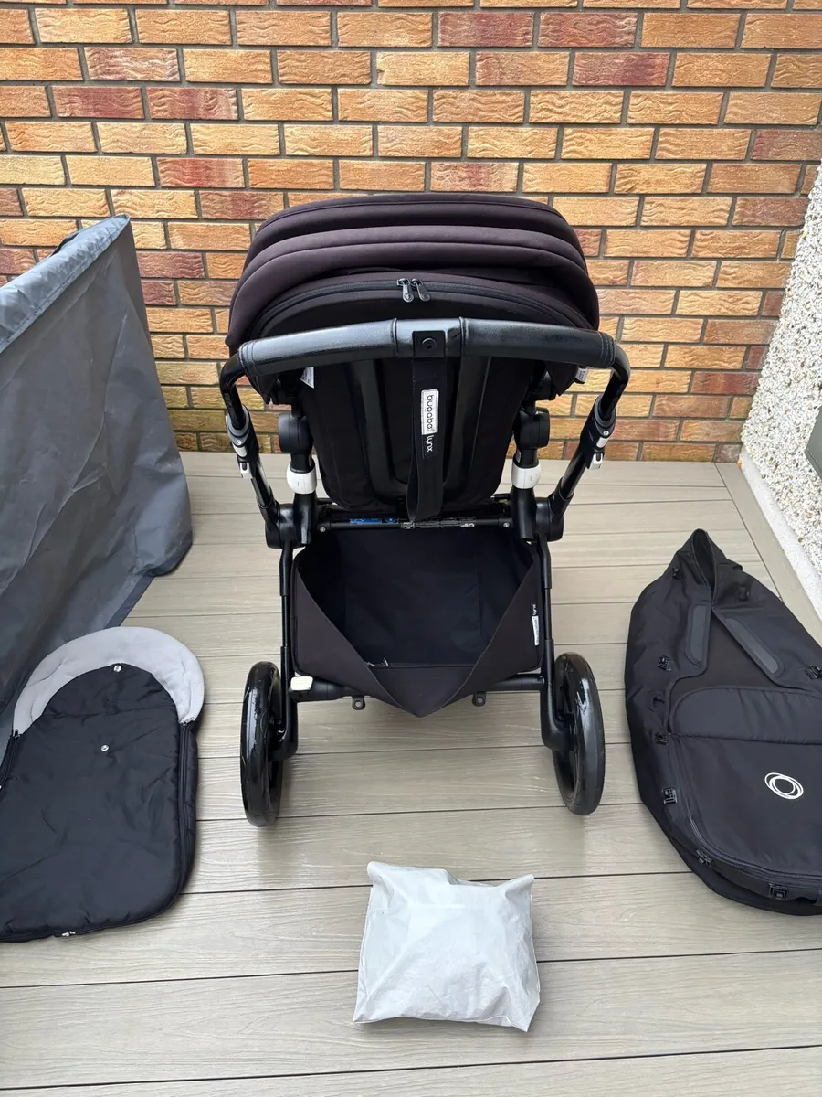 S Bugaboo Lynx pram - Image 3