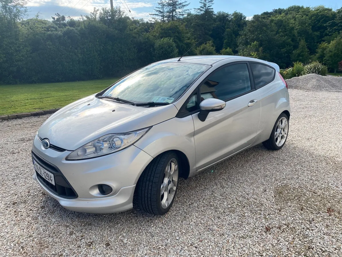 Ford Fiesta 1.6L zetec s - Image 3