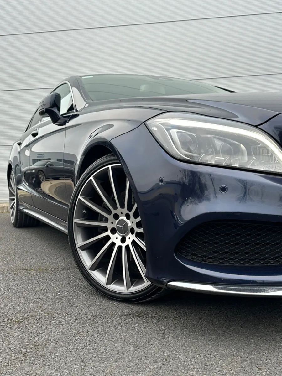 Mercedes-Benz CLS220d AMG Premium - Image 2