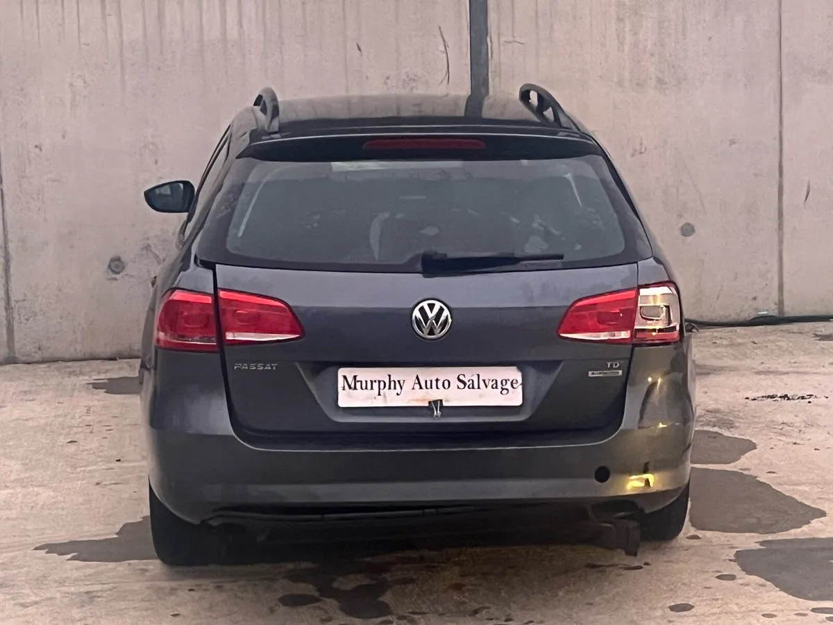 2014 VW Passat estate for parts - Image 4