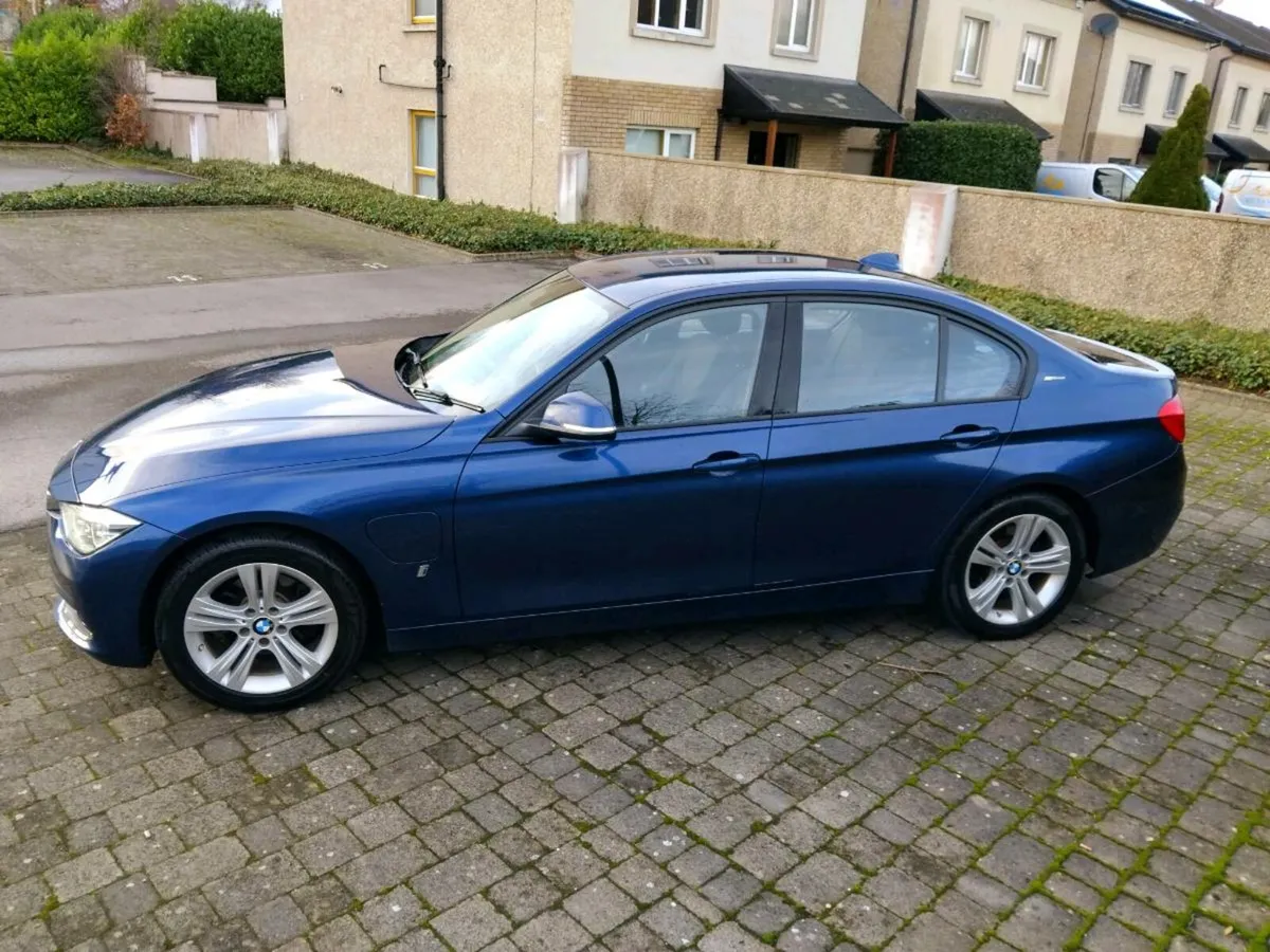 2018 BMW 330E SPORT PERFORMANCE PLUG IN HYBRID - Image 3