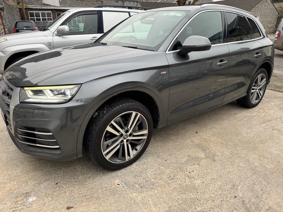 Audi Q5 S LINE QUATTRO *HIGH SPEC* - Image 3