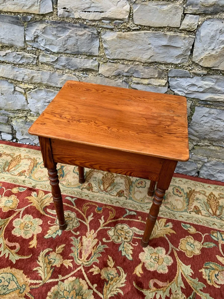 Antique pine occasional table/ desk - Image 2