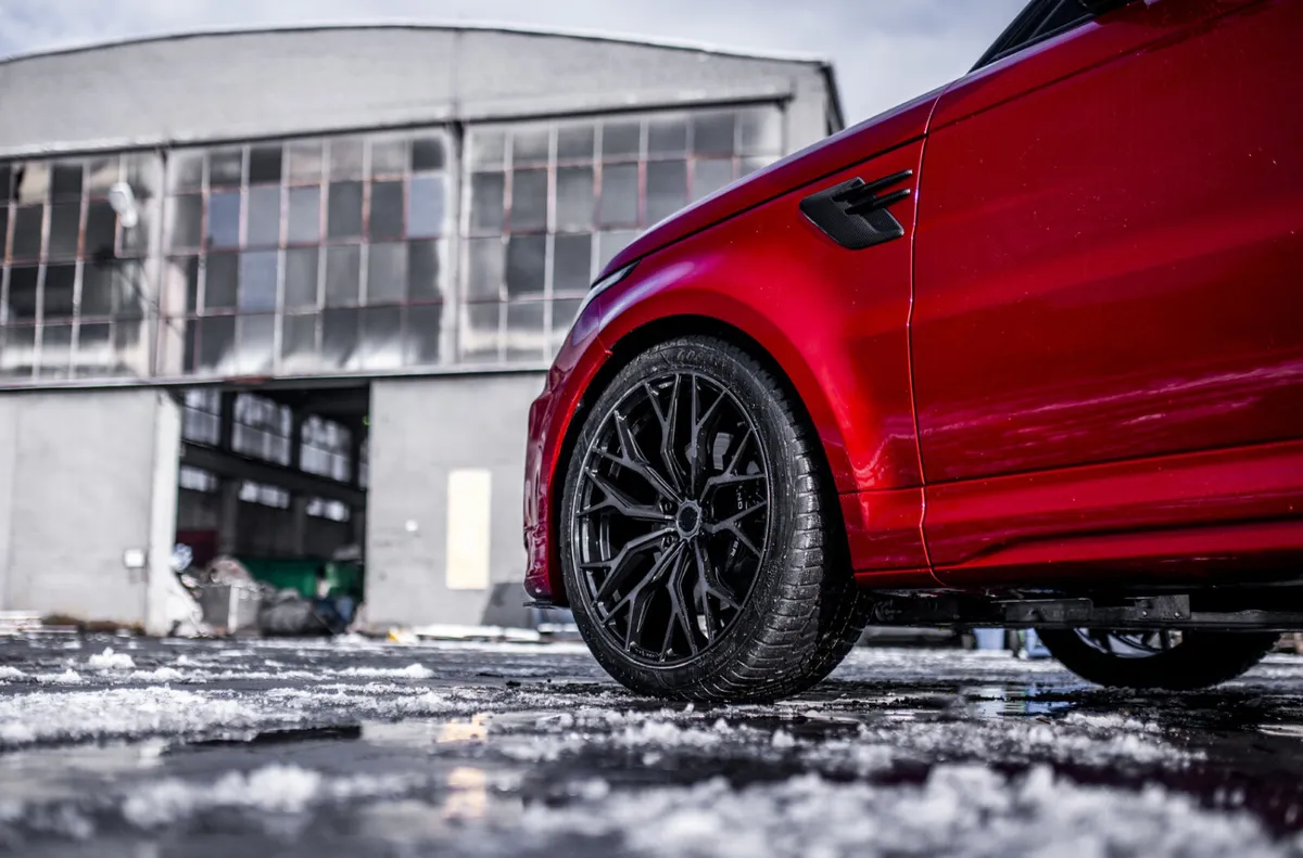 RANGE ROVER 23 INCH ALLOY WHEELS - Image 1