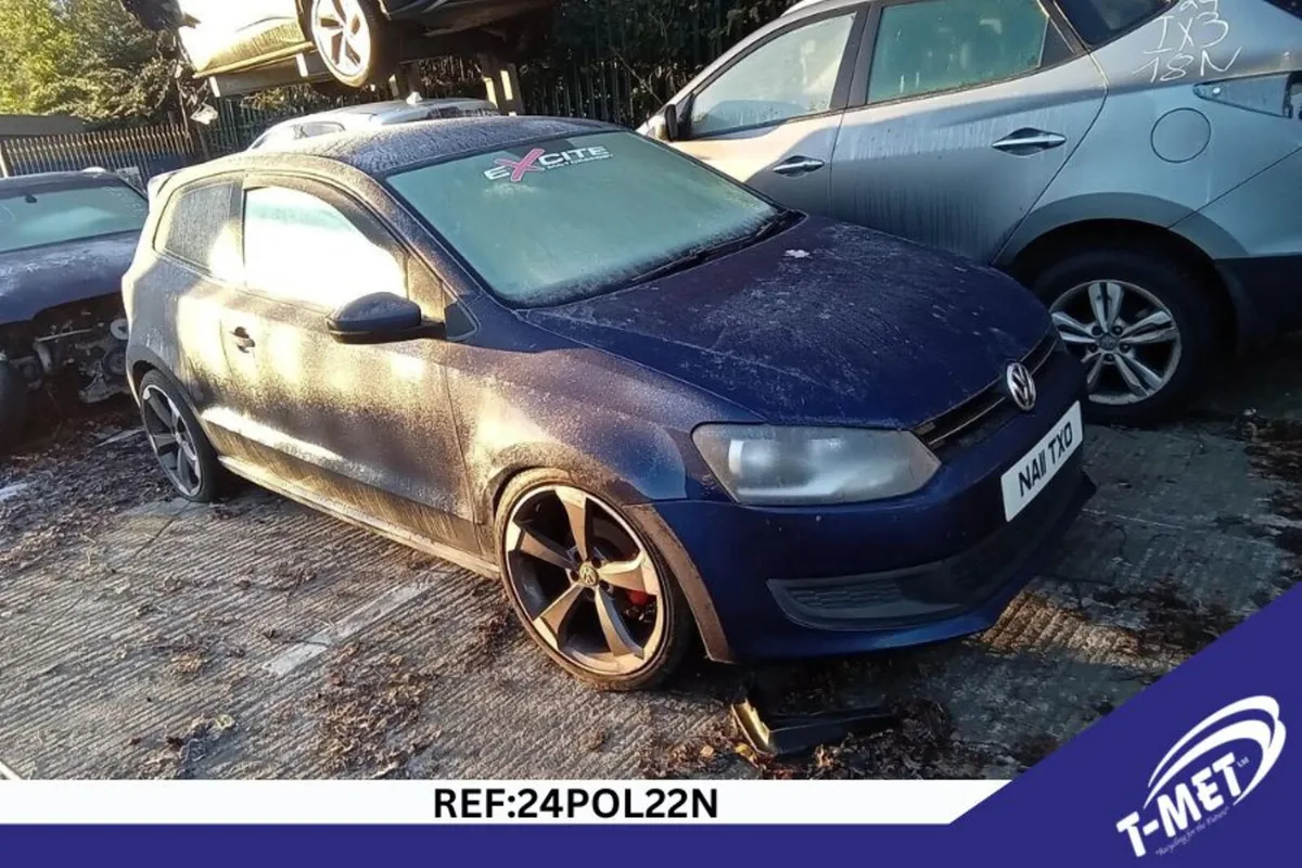 2011 VOLKSWAGEN POLO BREAKING FOR PARTS - Image 1