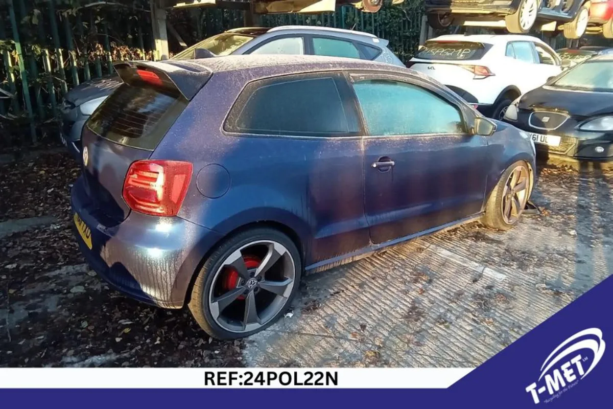 2011 VOLKSWAGEN POLO BREAKING FOR PARTS - Image 3