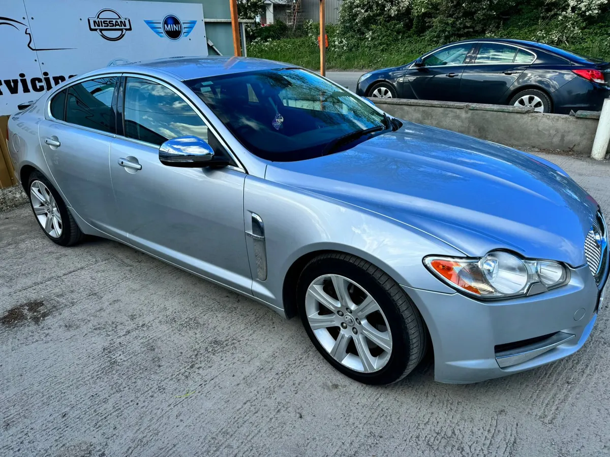 2011 Jaguar XF 3.0D V6 Low Miles Warranty - Image 4