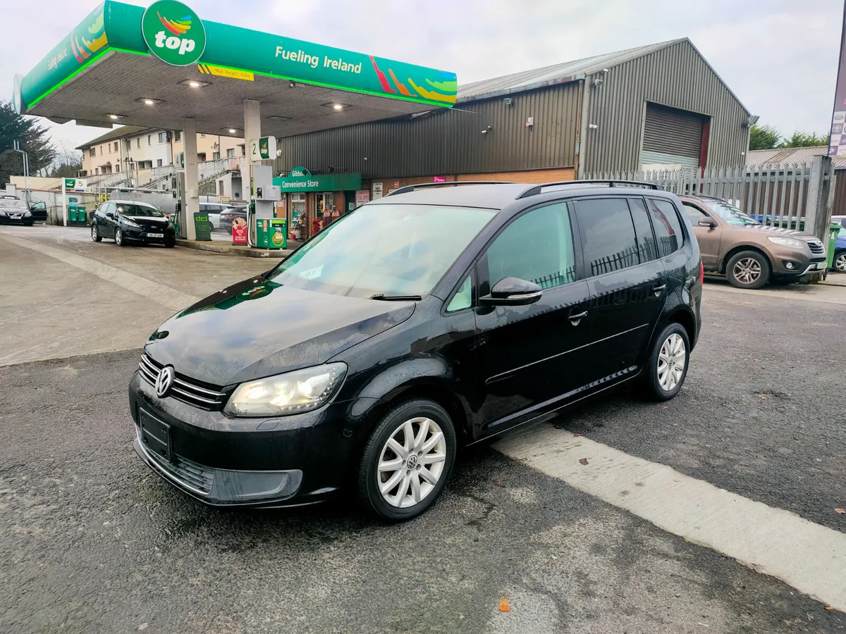 VW touran 7 seater auto petrol - Image 4