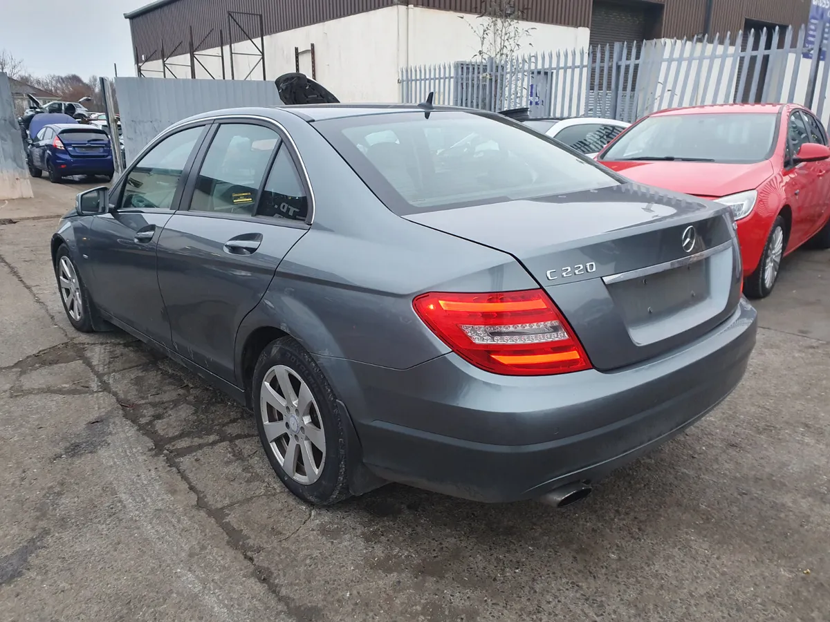 11 MERCEDES C-CLASS 2.2 CDI (65191) FOR BREAKING - Image 3
