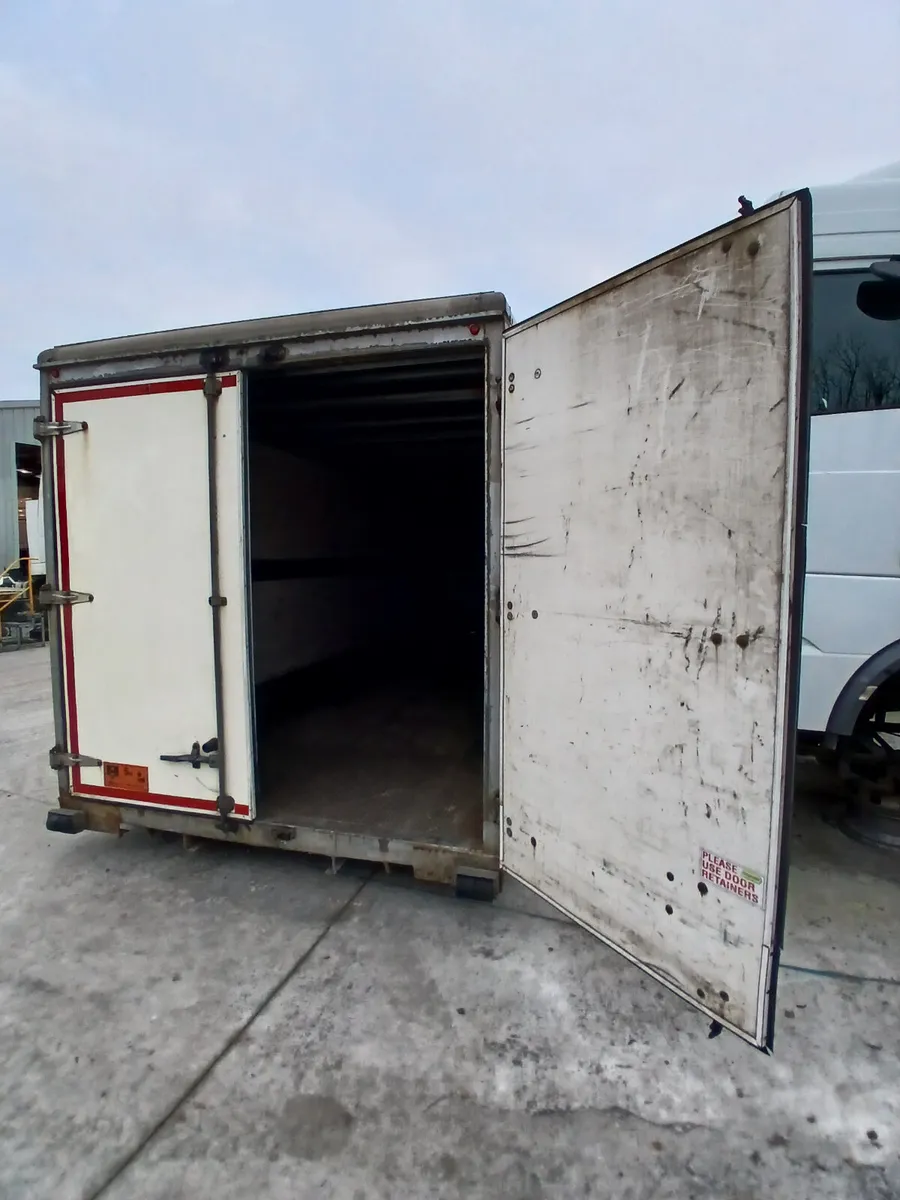 28ft Box Body - Image 2
