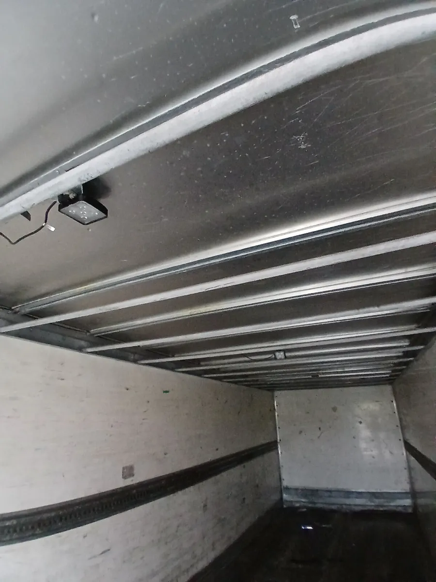 28ft Box Body - Image 4