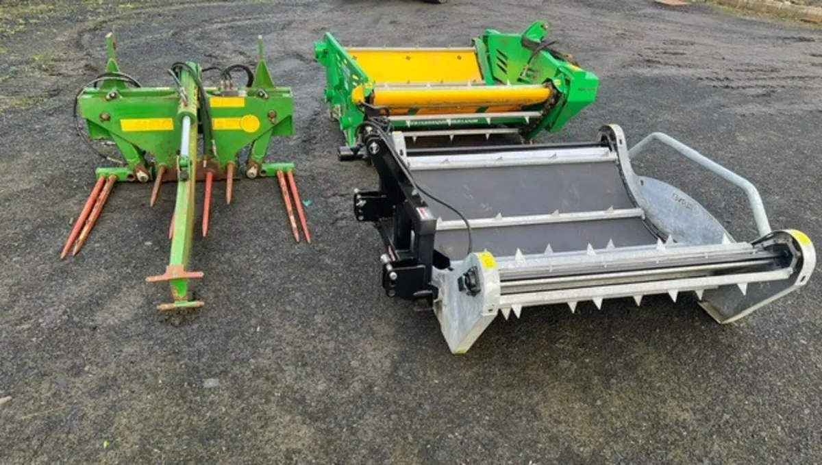 BALE FEEDING EQUIP, SPLITTER, UNROLLER, CHOPPER - Image 1