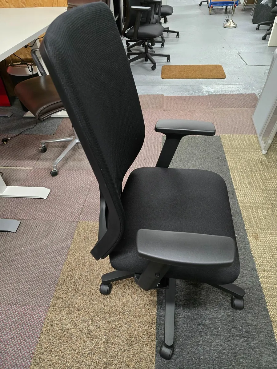 Jen Mesh back office chair - Image 4