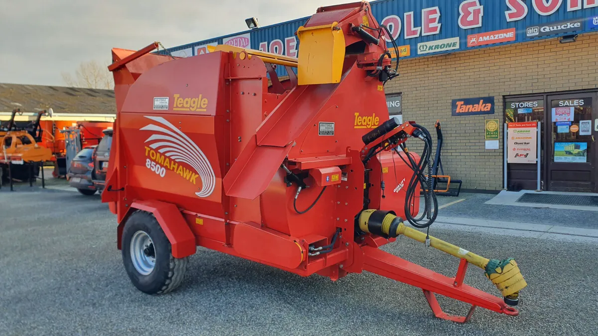 Teagle 8100 Straw Blower / Silage Feeder - Image 1