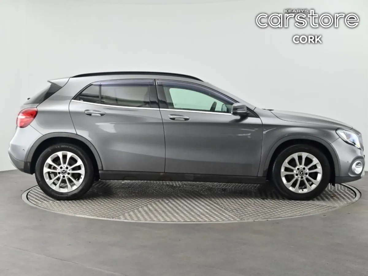 Mercedes-Benz GLA-Class GLA 1.6 Auto - Image 2