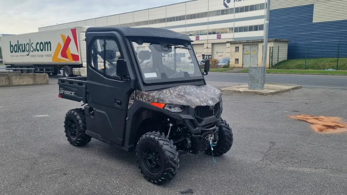 CFMOTO UFORCE 600 UTV with full cab - Image 1