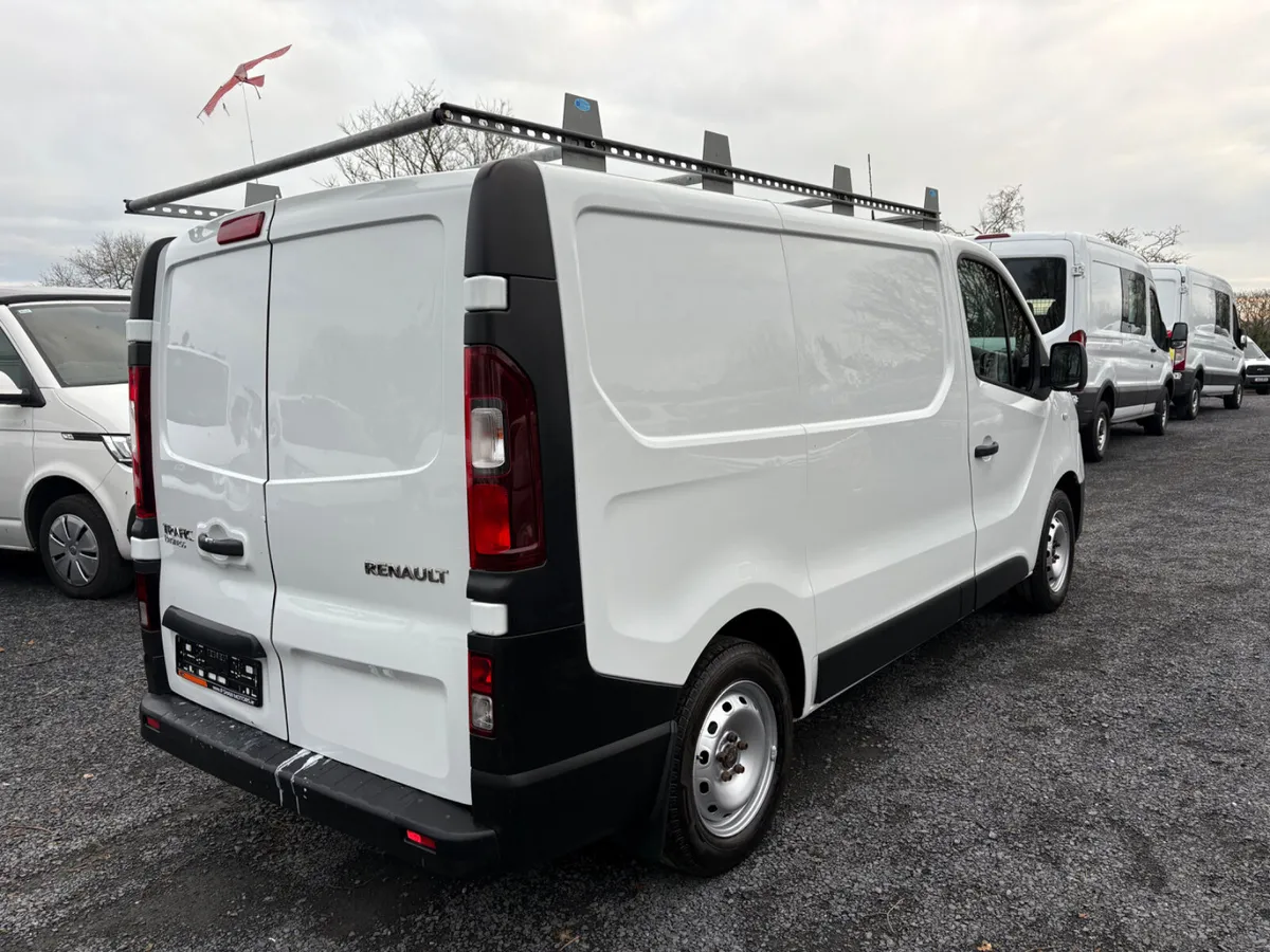 Renault Trafic - Image 1