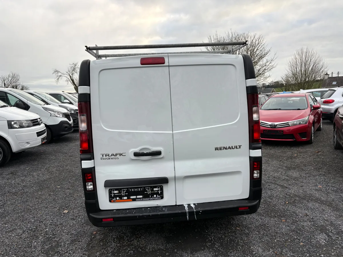 Renault Trafic - Image 2