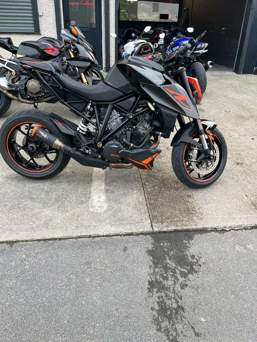 Ktm 1290 Super Duke R - Image 2