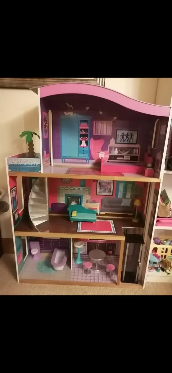 Doll House