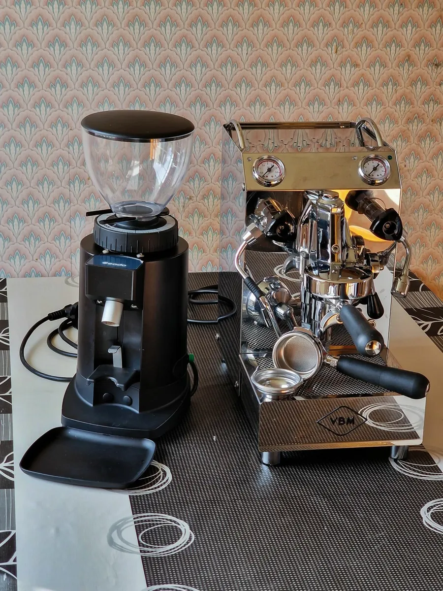 Espresso Machine and Coffee Grinder - Image 2