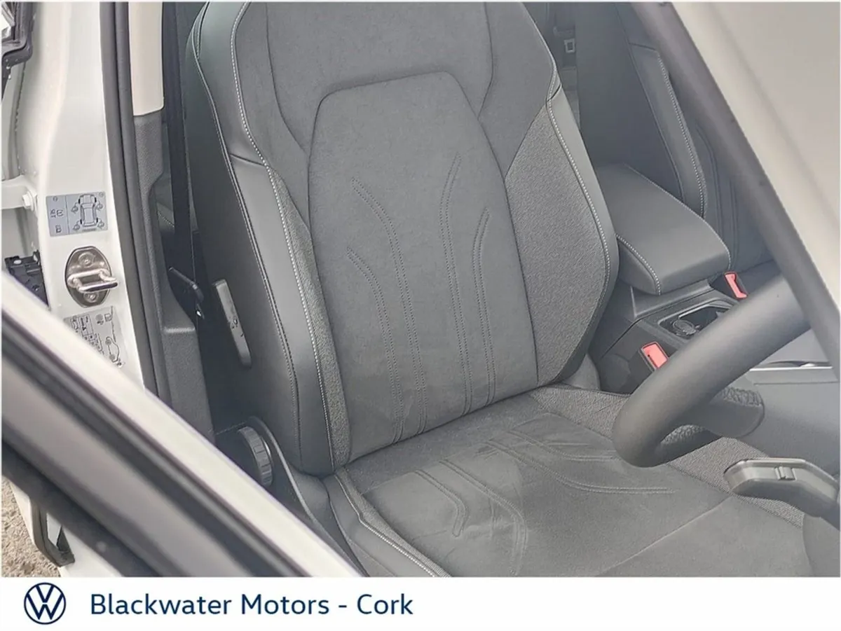 Volkswagen Golf 1.5tsi 150BHP 5DR Style With Upgr - Image 4