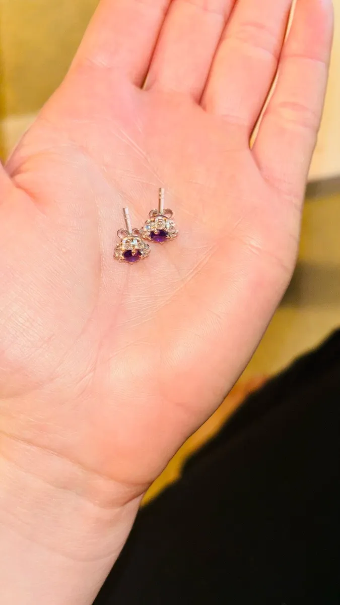 14k white gold diamonds and amethyst earrings - Image 4