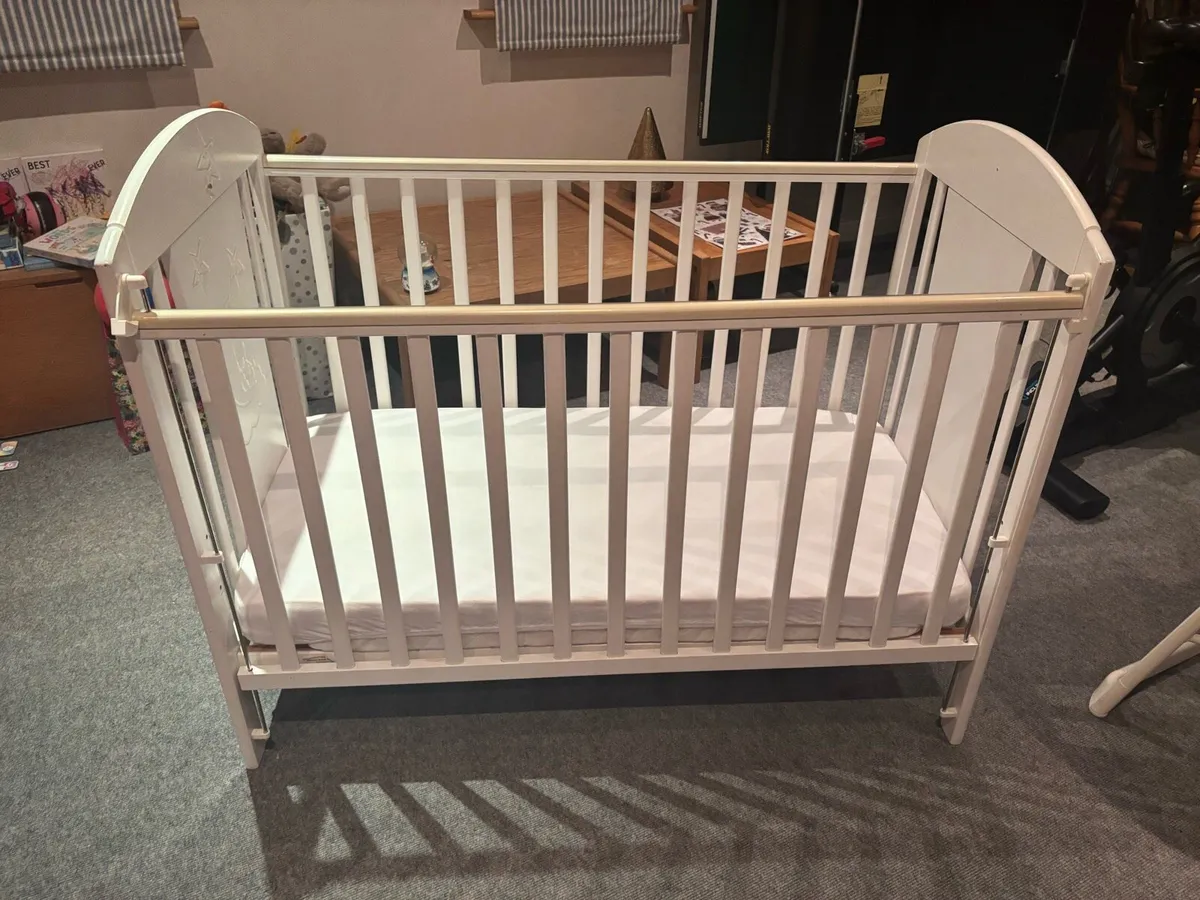 Baby / Toddler Cot - Image 1