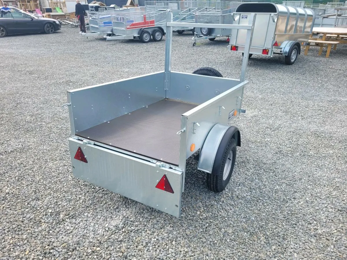 New single wheel 5x3'3'' trailer - Image 3